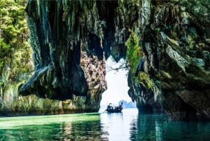 Phuket: A ilha de James Bond num barco de cauda longa e o templo do dinheiro