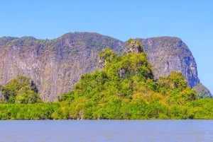 Phuket: James Bond Island med langhalet båd og abetempel