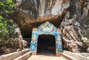 Phuket: James Bond Island med langhalet båd og abetempel
