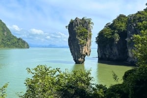 بوكيت: رحلة خاصة بالقارب السريع إلى جزيرة جيمس بوند