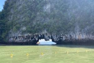 بوكيت: رحلة خاصة بالقارب السريع إلى جزيرة جيمس بوند