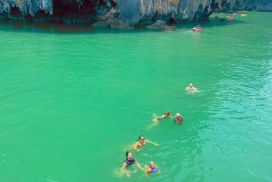 푸켓: 제임스 본드 섬 해상 카누 투어(점심 포함) - 빅 보트 운영