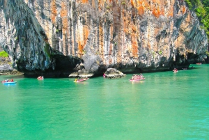 Phuket: Passeio de lancha pela ilha de James Bond com canoagem