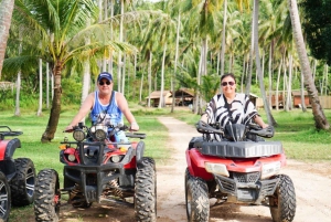 Phuket: Passeio de lancha pela ilha de James Bond com canoagem