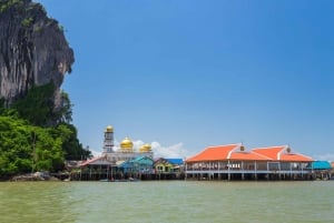 Phuket: James Bond, Ko Panyi, Khai Islands Tour med kanopadling