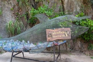 Phuket: James Bond, Ko Panyi, Khai Islands Tour med kanopadling