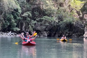 Phuket: Phang Nga Bay Twilight Kayaking Tour mit Mahlzeiten