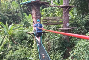 Phuket: Jungle Xtrem Adventures and Zipline Park (Viidakko-Xtrem-seikkailu- ja Zipline-puisto)