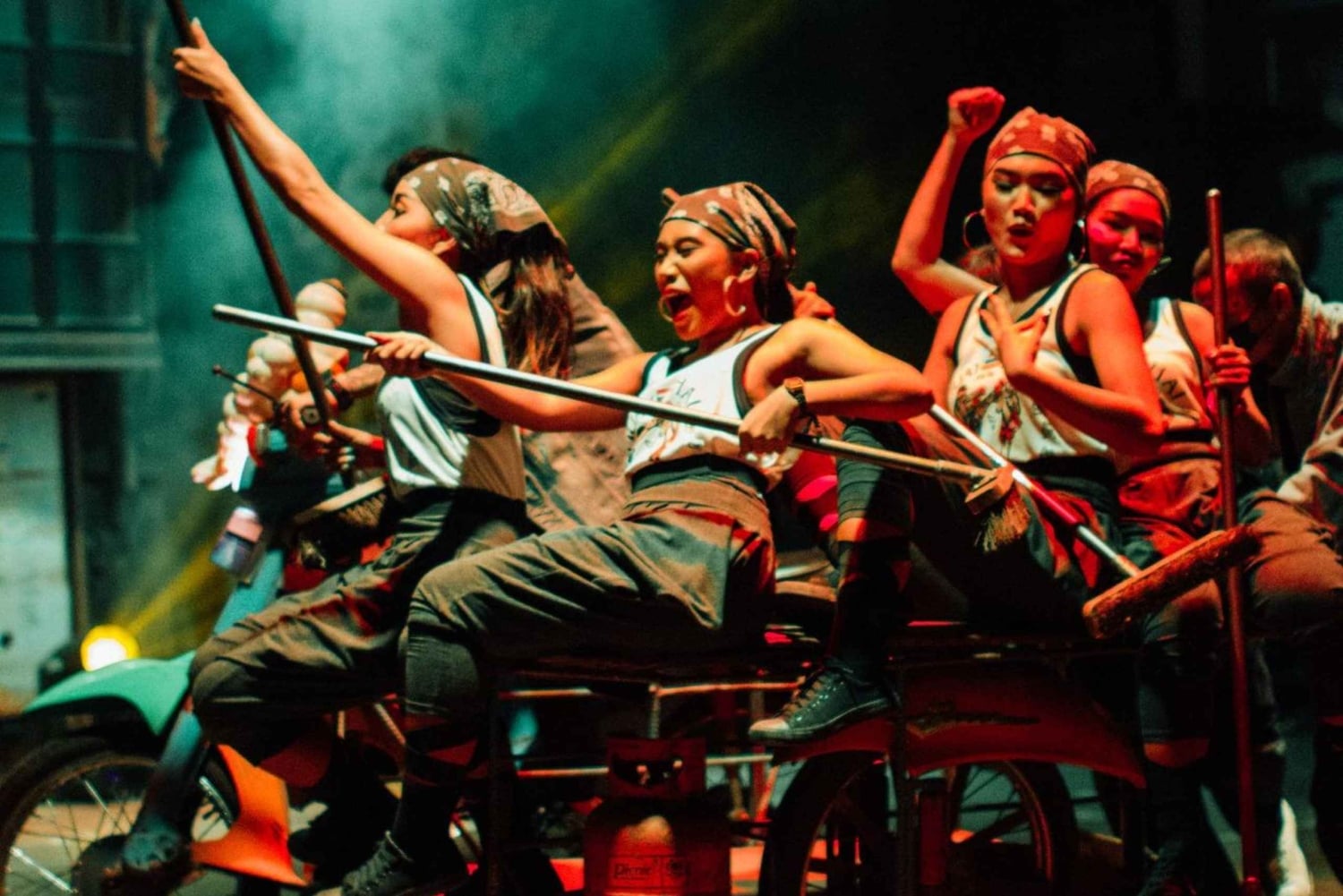 Phuket : Junkyard Theatre Dinner & Show - Billet pour le spectacle uniquement