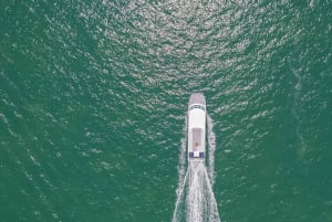 Phuket/Khao Lak: Premium Powercat do wysp Phi Phi i Khai