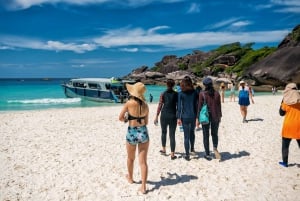 Phuket/Khao Lak: Excursão de aventura às ilhas Similan com 3 refeições