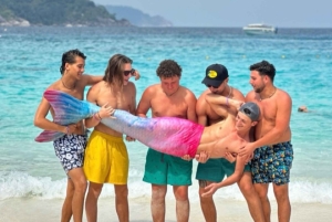 푸켓/카오락: 럭셔리 스피드 보트를 타고 즐기는 시밀란 제도 당일 여행