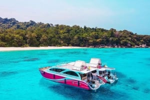 Phuket/Khaolak: Similanöarna Speed Catamaran Premium Trip