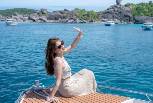 Phuket/Khaolak: Similanöarna Speed Catamaran Premium Trip