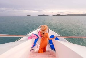 Phuket Ko Sire: Cruise met live muziek en 4-gangendiner