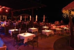 プーケット：クドー・ビーチクラブ入場券（セットメニュー付き）