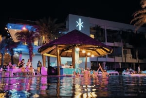 プーケット：クドー・ビーチクラブ入場券（セットメニュー付き）