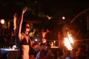 Phuket: Entrada al Kudo Beach Club con menú fijo