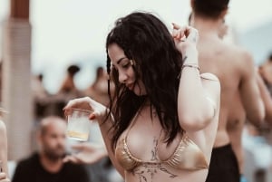 Phuket: Entrada al Kudo Beach Club con menú fijo