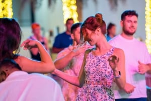 Phuket: Entrada al Kudo Beach Club con menú fijo