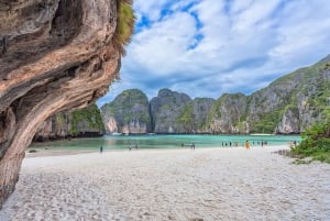 Phuket: Lazy Phi Phi & Khai Islands Beach & Snorkeling Tour