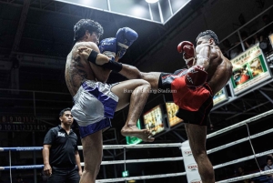 Phuket: Live Muay Thai im Bangla Boxing Stadium mit T-Shirt