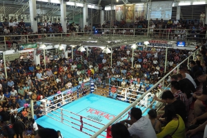 Phuket: Live Muay Thai im Bangla Boxing Stadium mit T-Shirt