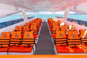 푸켓 마야 베이와 카이 섬으로 떠나는 럭셔리 카타마란 크루즈