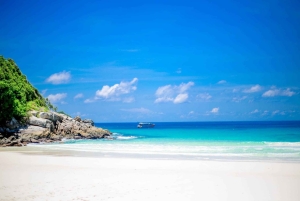 푸켓 마야 베이와 카이 섬으로 떠나는 럭셔리 카타마란 크루즈