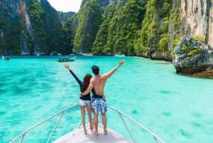 Phuket: Luxuriöser Tagesausflug zu den Phi Phi Inseln