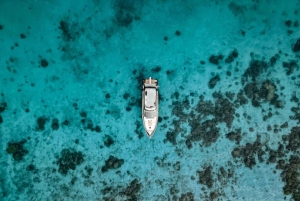 푸켓 팡아만과 홍섬으로 향하는 럭셔리 HYPE 요트