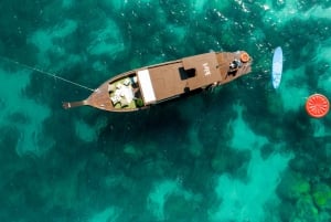 Phuket: Lyxig ö-hoppning med långsvansad båt