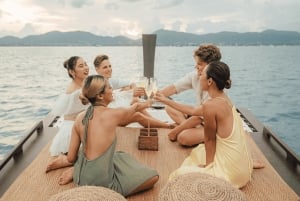 Phuket: Lyxig upplevelse med öluffning med longtailbåt