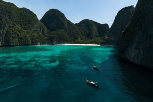 Phuket: Phi Phi Island & Maya Bay Luxury Yacht Day Tour