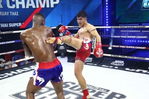 Phuket: Muay Thai-Kampf im Patong Boxing Stadium