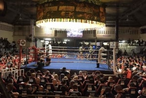 Phuket: Muay Thai-Kampf im Patong Boxing Stadium