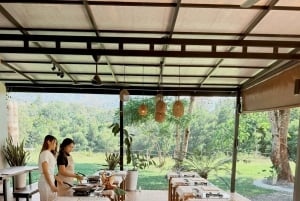 Phuket: Naidee Thai Cooking Class with Chef Ern