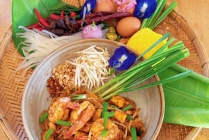 Phuket: Naidee Thai Cooking Class with Chef Ern