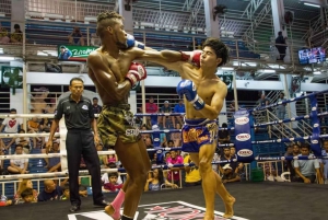 Emoções da vida noturna de Phuket: Bangla Road e Boxe Muay Thai