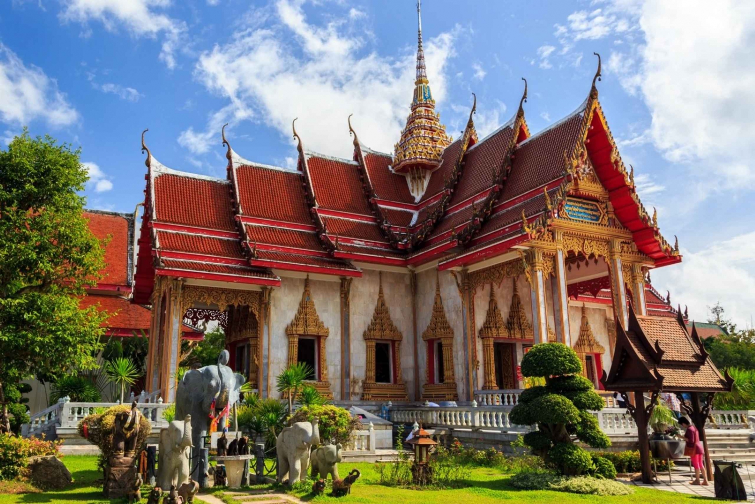 Phuket: Old Town, Chalong Temple, and Great Buddha Van Tour