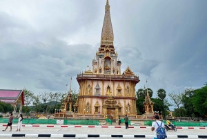 プーケット：旧市街、チャロン寺院、大仏を巡るヴァンツアー