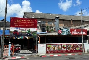 Phuket: Old Town Street Food Hidden Gems Walking Tour