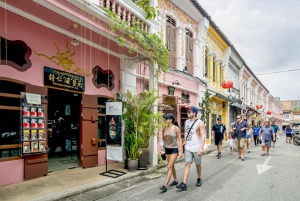 Phuket: Old Town Market, Chinese Temple & Museum Guided Tour