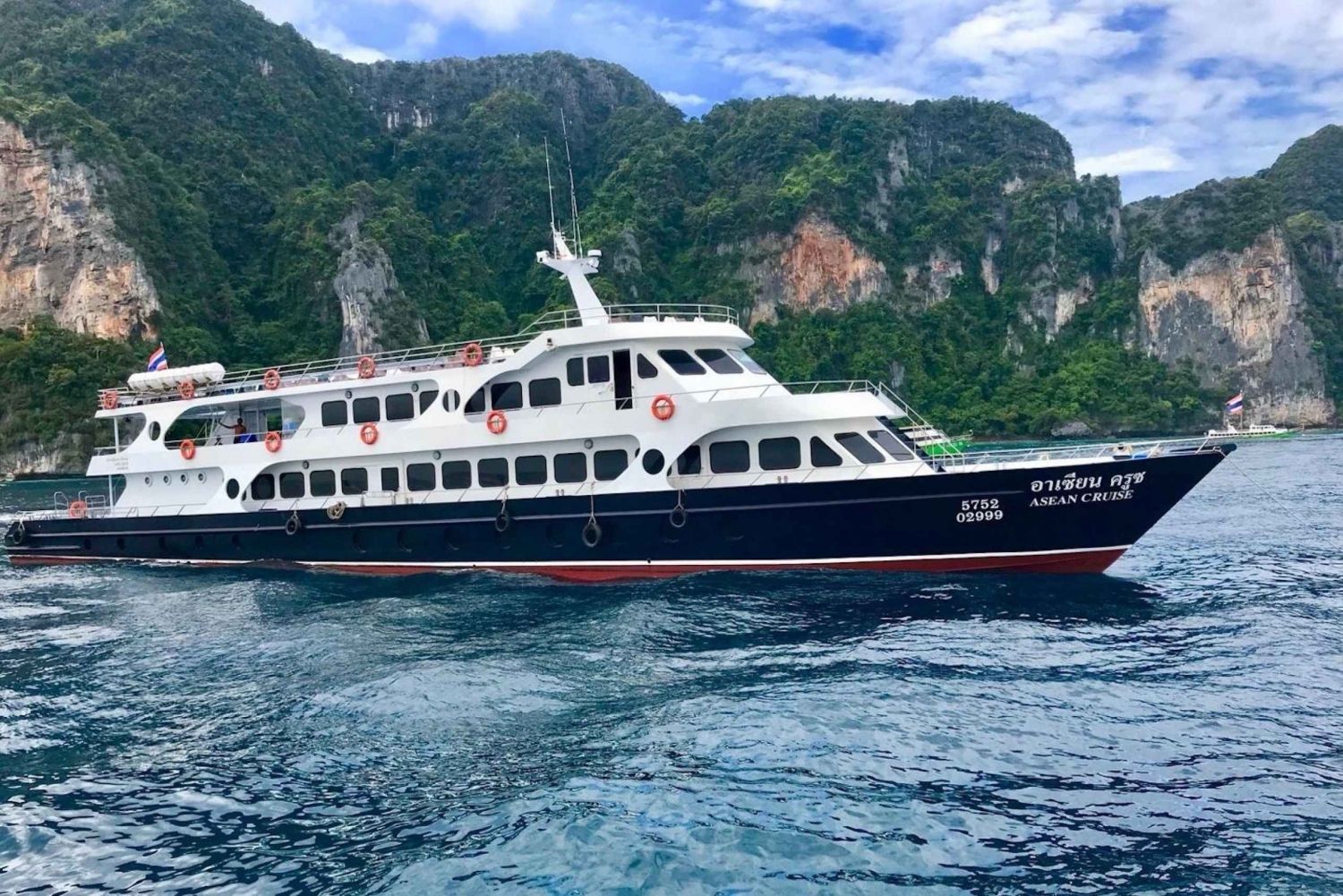 Phuket : transfert aller simple en ferry de/vers Ko Phi Phi