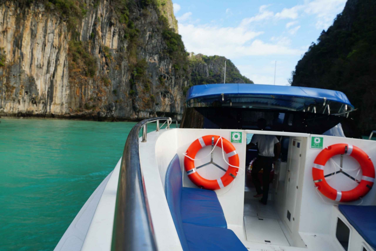 Phuket: One-way Speedboat Transfer to/from Phi Phi Don