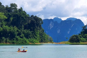 Phuket eller hvor som helst: 2-dagers Cheow Lan Lake & Raft-Resort-AIR