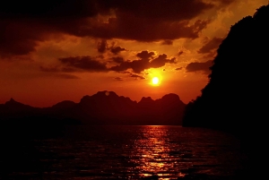 Da Phuket o da qualsiasi altro posto: 2 giorni al lago di Cheow Lan e raft-resort-aria