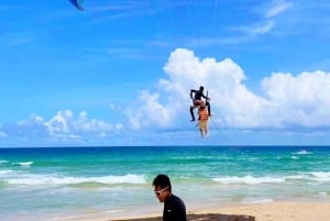 Phuket: Avventura in parasailing