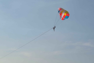 Phuket: aventura de parasailing en la bahía de Patong