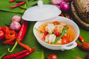 Phuket: Phang Nga Bay Kayaking and Cave Tour with Lunch